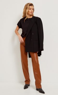 Футболка женская однотонная F212-0620 чёрная