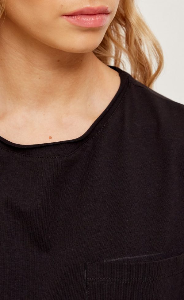 Футболка женская однотонная F212-0620 чёрная