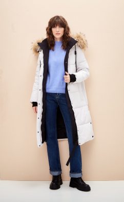 Куртка зимняя длинная женская с капюшоном с опушкой из меха SCW-JW796-CR молочный