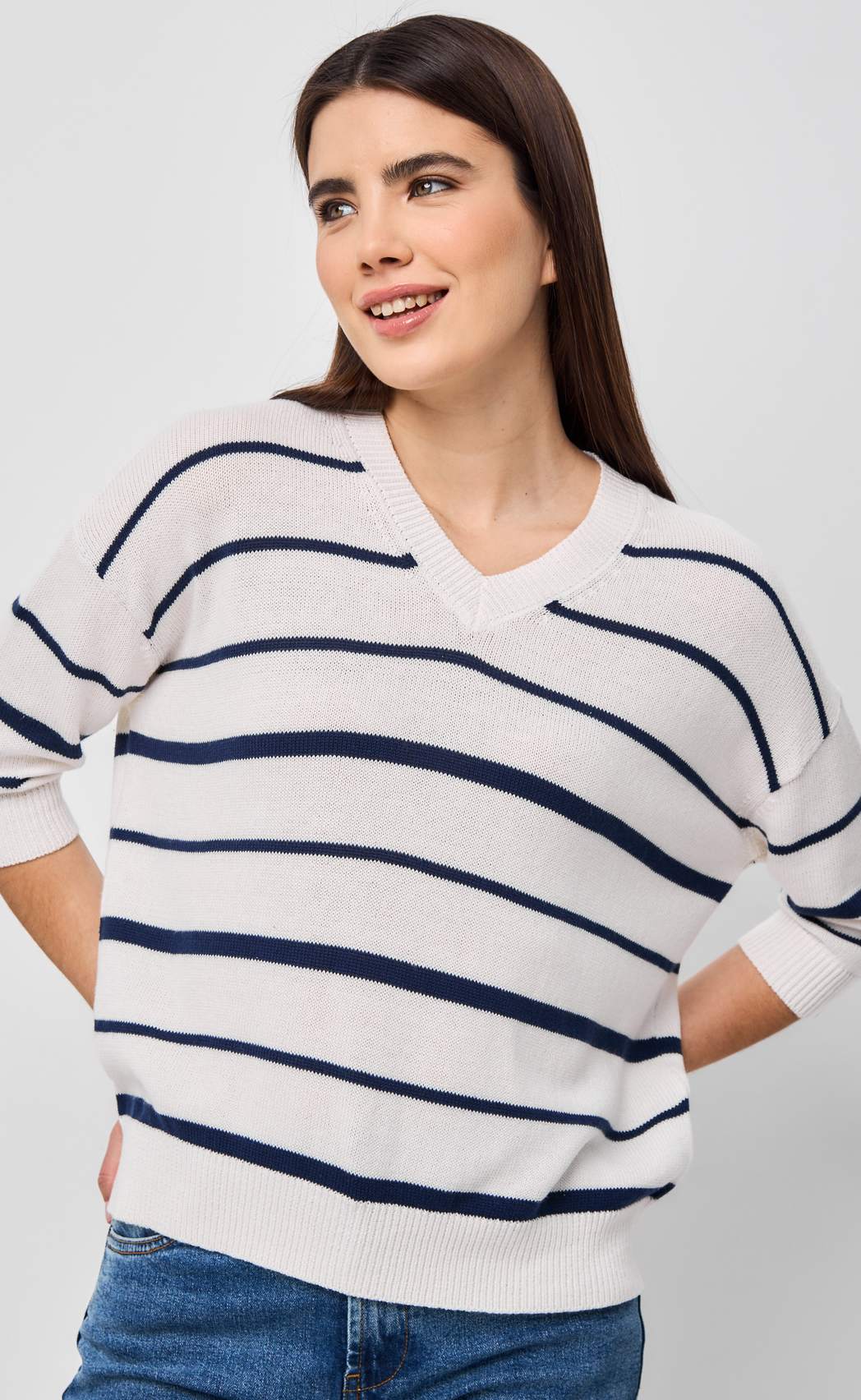 Джемпер к/р F412-1504 milk-navy