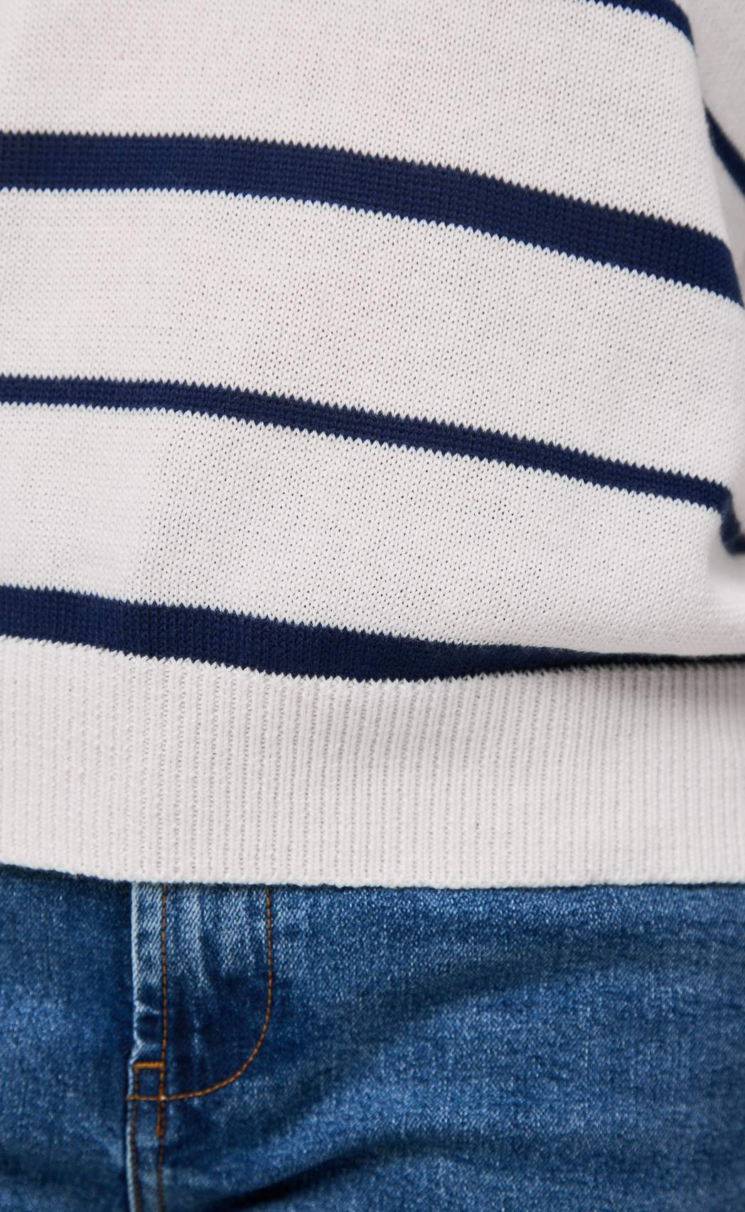 Джемпер к/р F412-1504 milk-navy