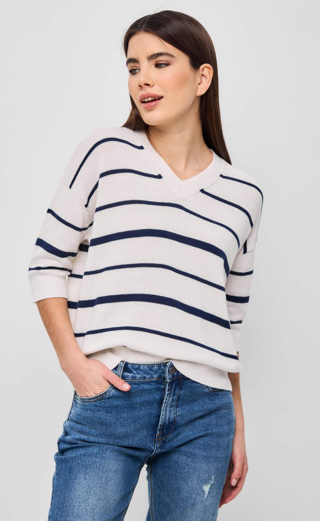 Джемпер к/р F412-1504 milk-navy