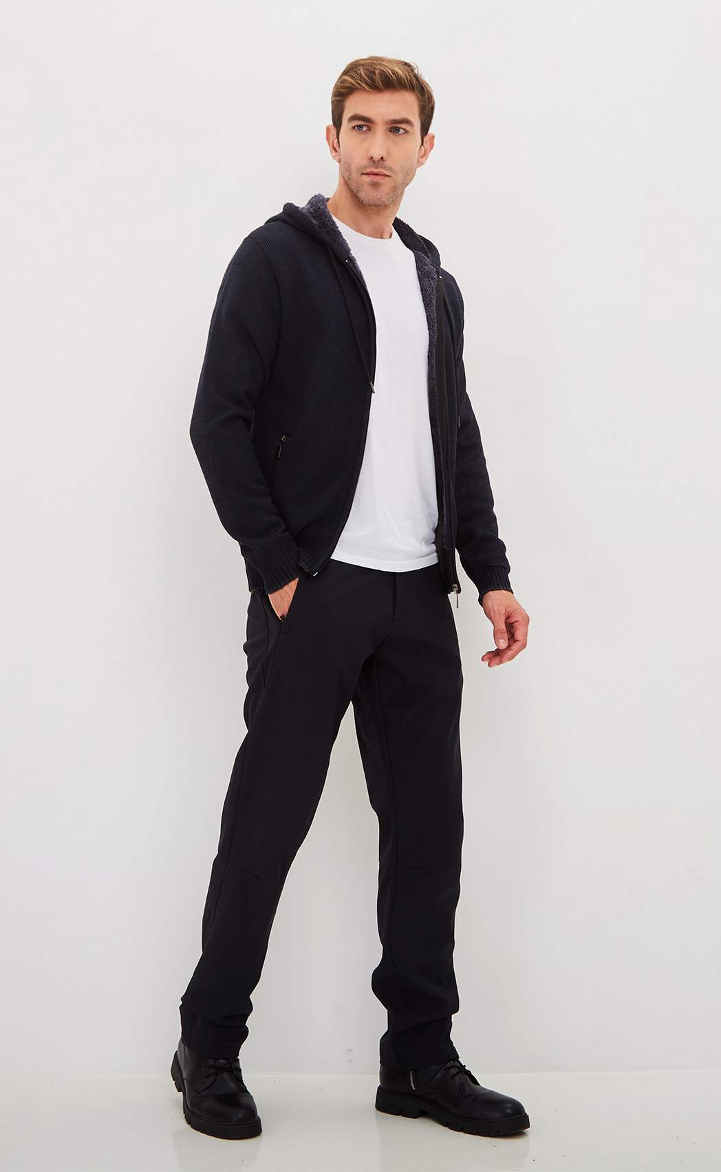 Брюки утепл F221-08-23000 black