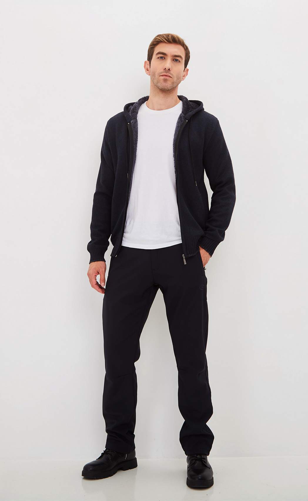 Брюки утепл F221-08-23000 black