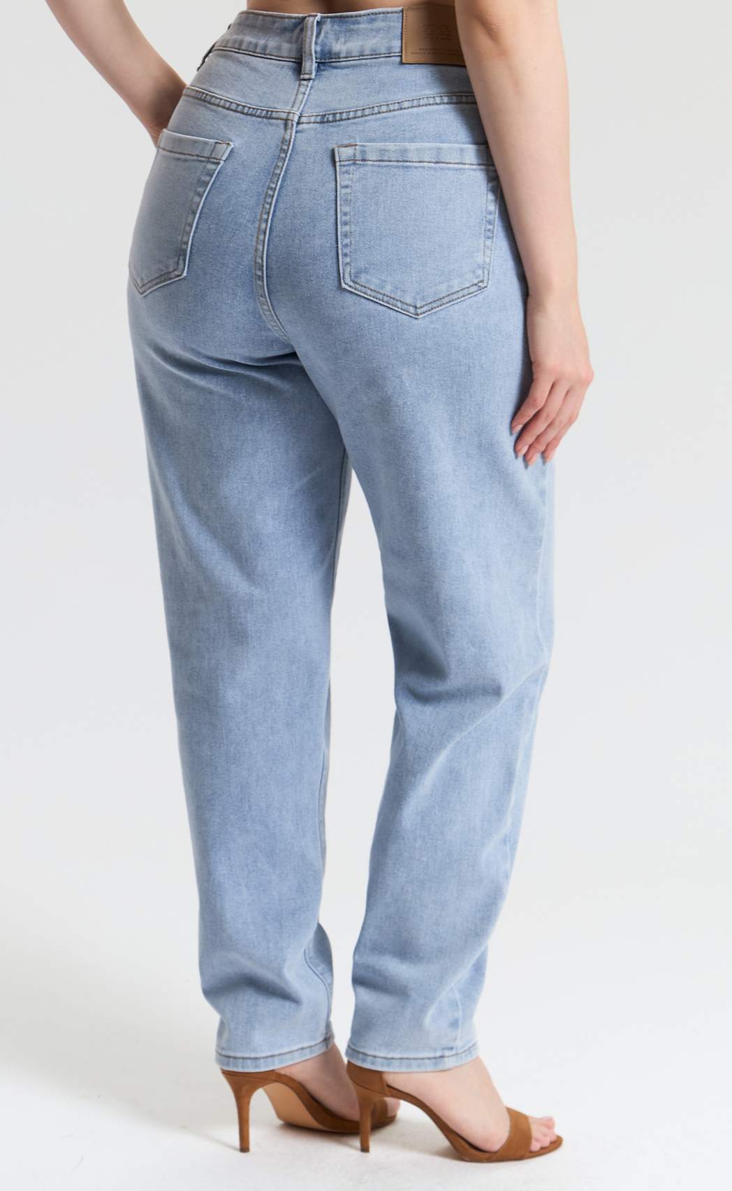 Джинсы жен. F612-01-572E l.blue