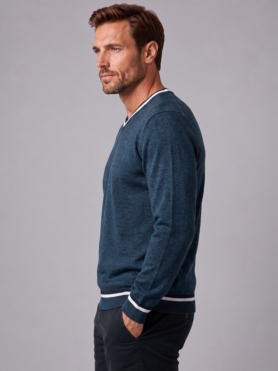 Пуловер однотонный мужской с V-образной горловиной F021-15-0046 jeans melange